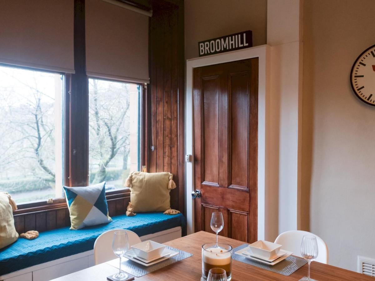 Pass The Keys Beautiful, Traditional 2 Bed Flat W Free Parking Глазгоу Екстериор снимка